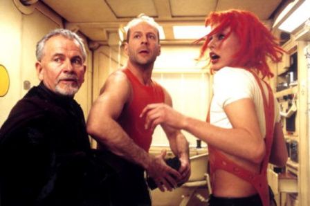 Ian Holm, Bruce Willis et Milla Jovovich, mai 2011 Ian Holm, Bruce Willis et Milla Jovovich